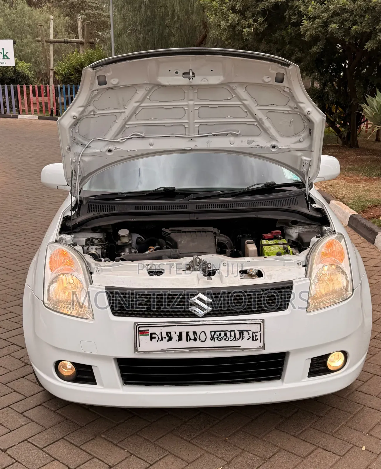 Suzuki Swift 2010 White