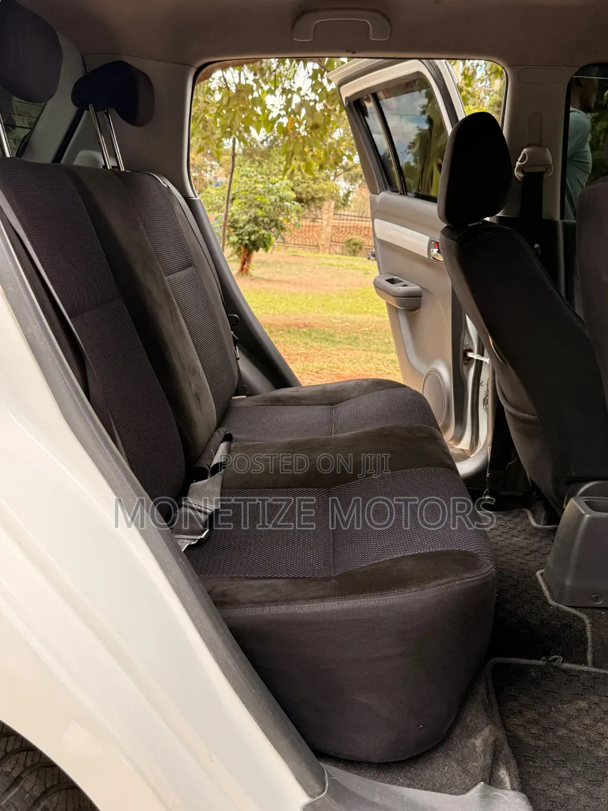 Suzuki Swift 2010 White