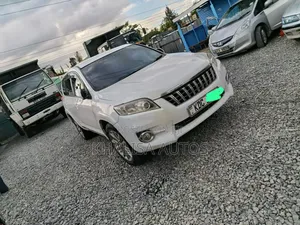 Toyota Vanguard 2014 White