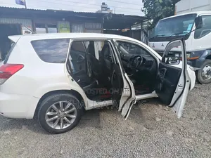 Toyota Vanguard 2014 White