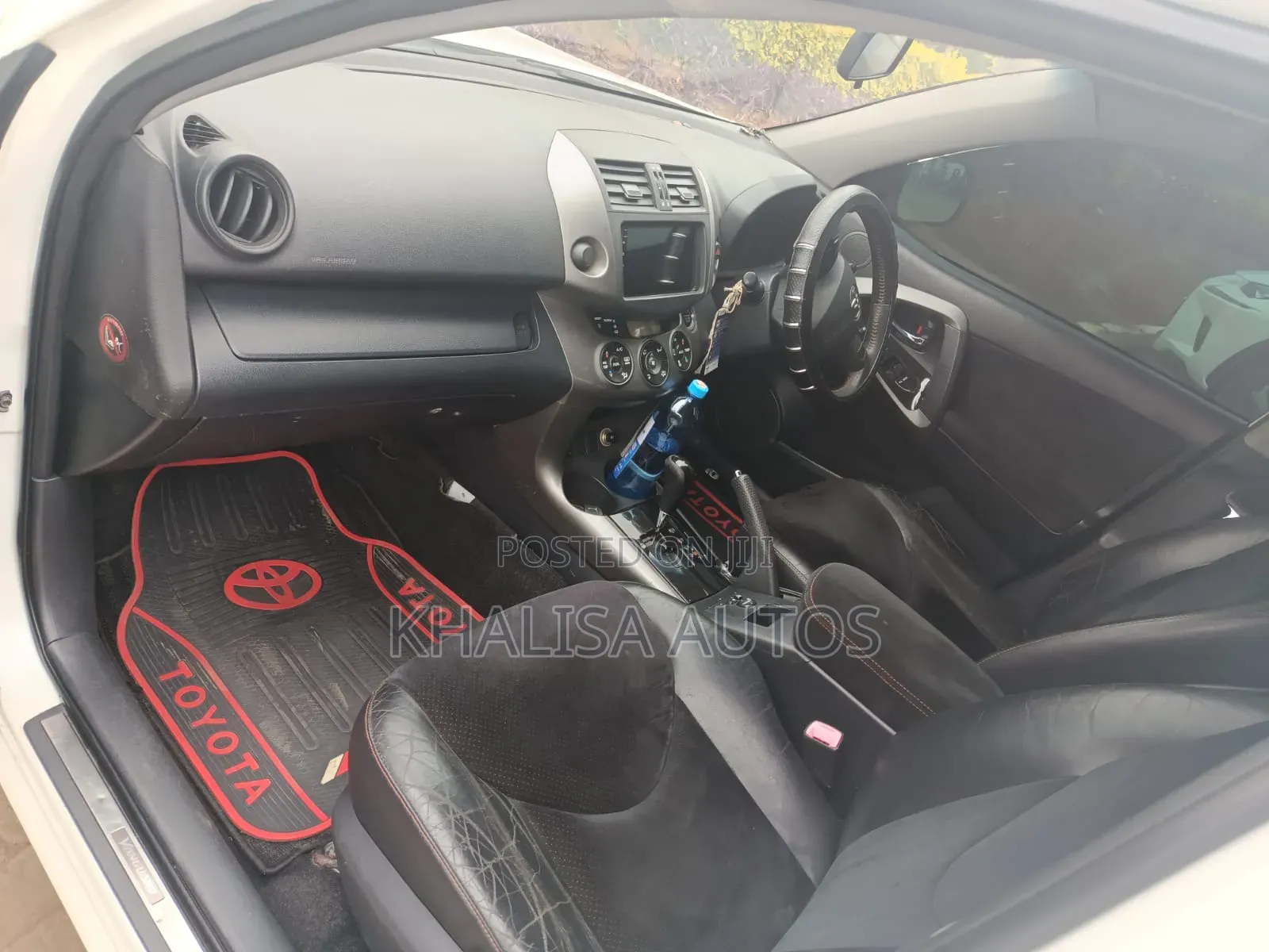 Toyota Vanguard 2014 White
