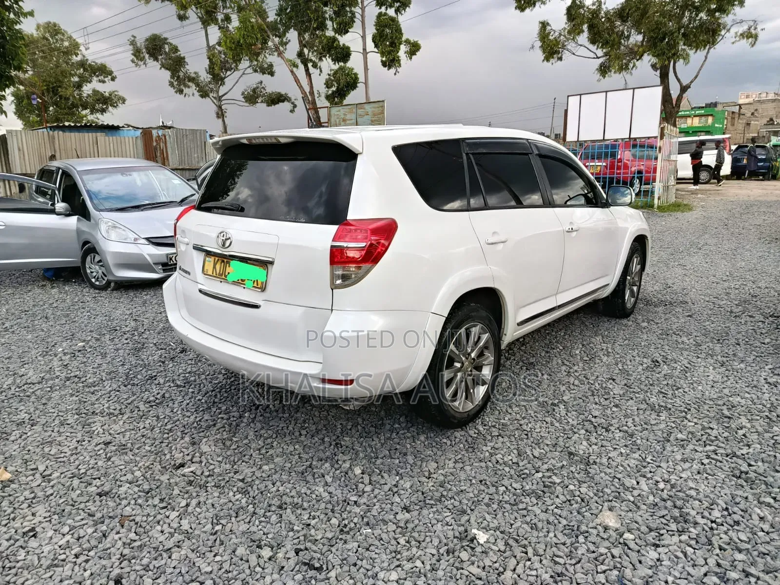 Toyota Vanguard 2014 White