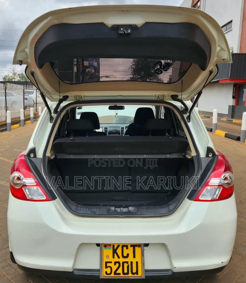 Nissan Tiida 2011 White