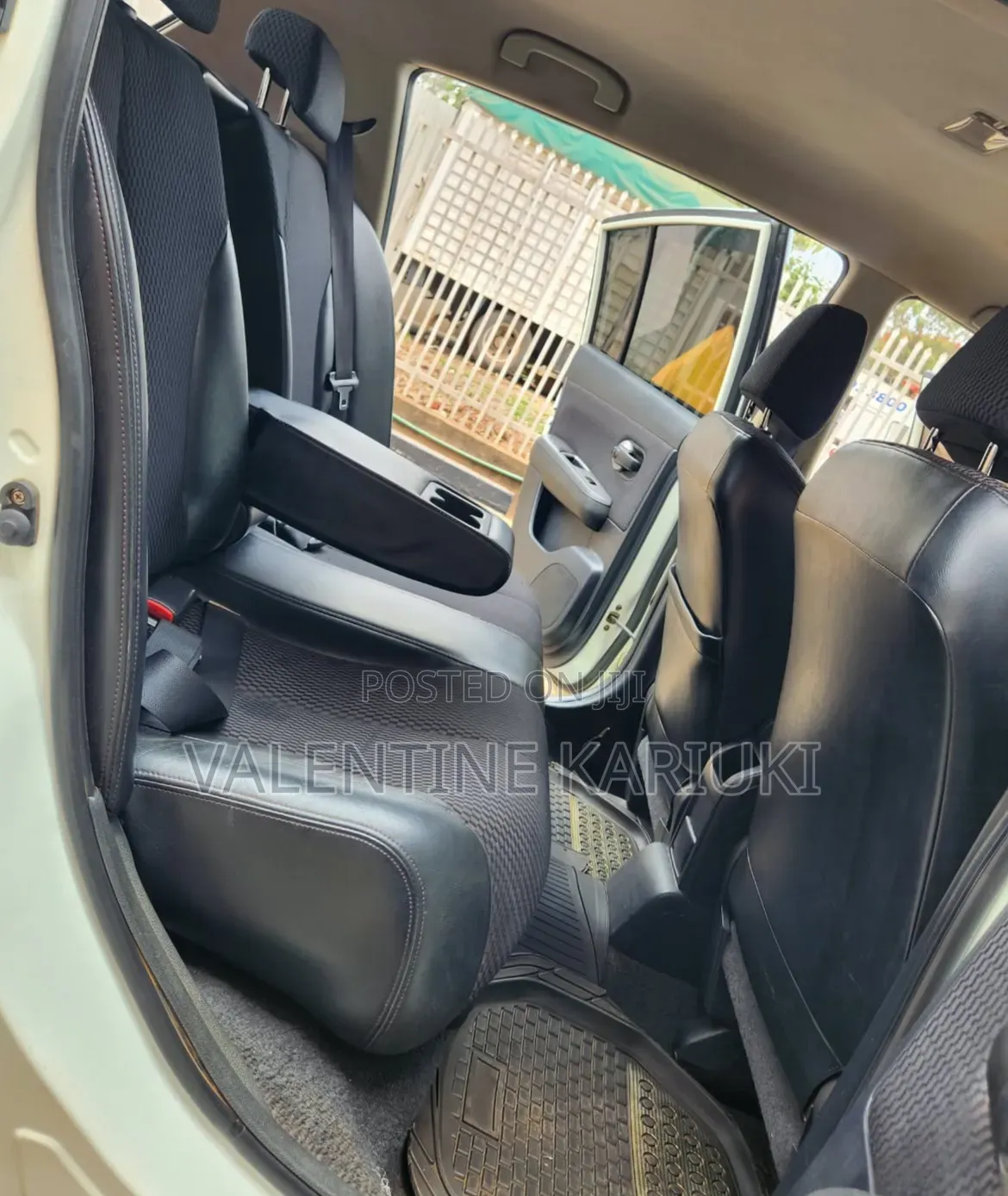 Nissan Tiida 2011 White