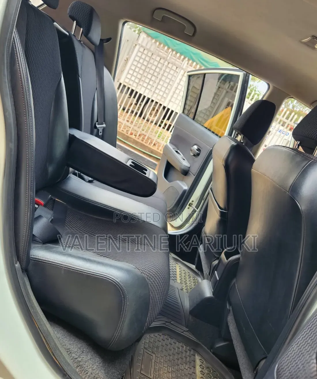 Nissan Tiida 2011 White