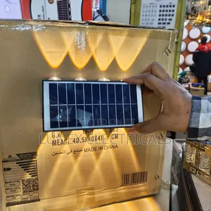 4eye Solar Outdoor Wall Lamp