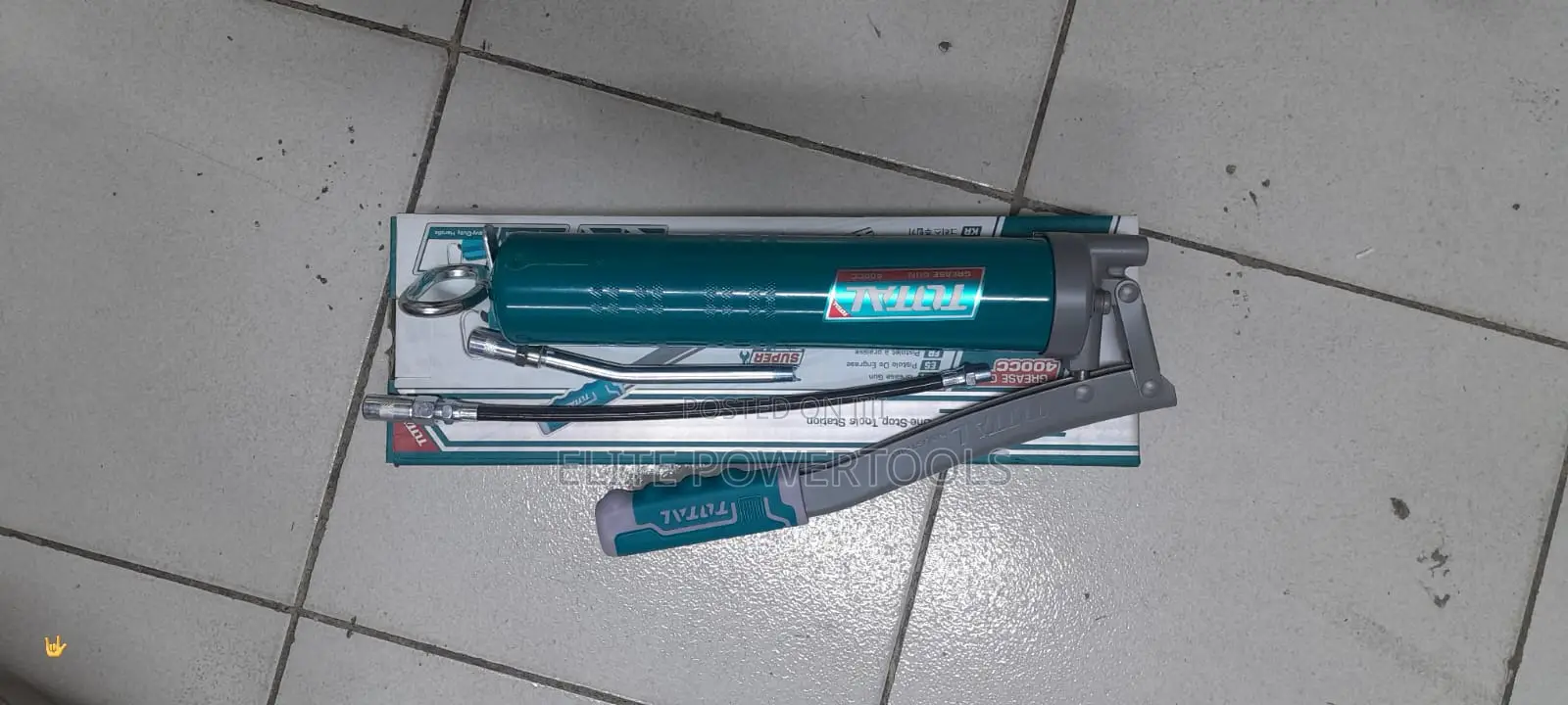 TOTAL Tools Heavy-Duty Manual Lever Grease Gun