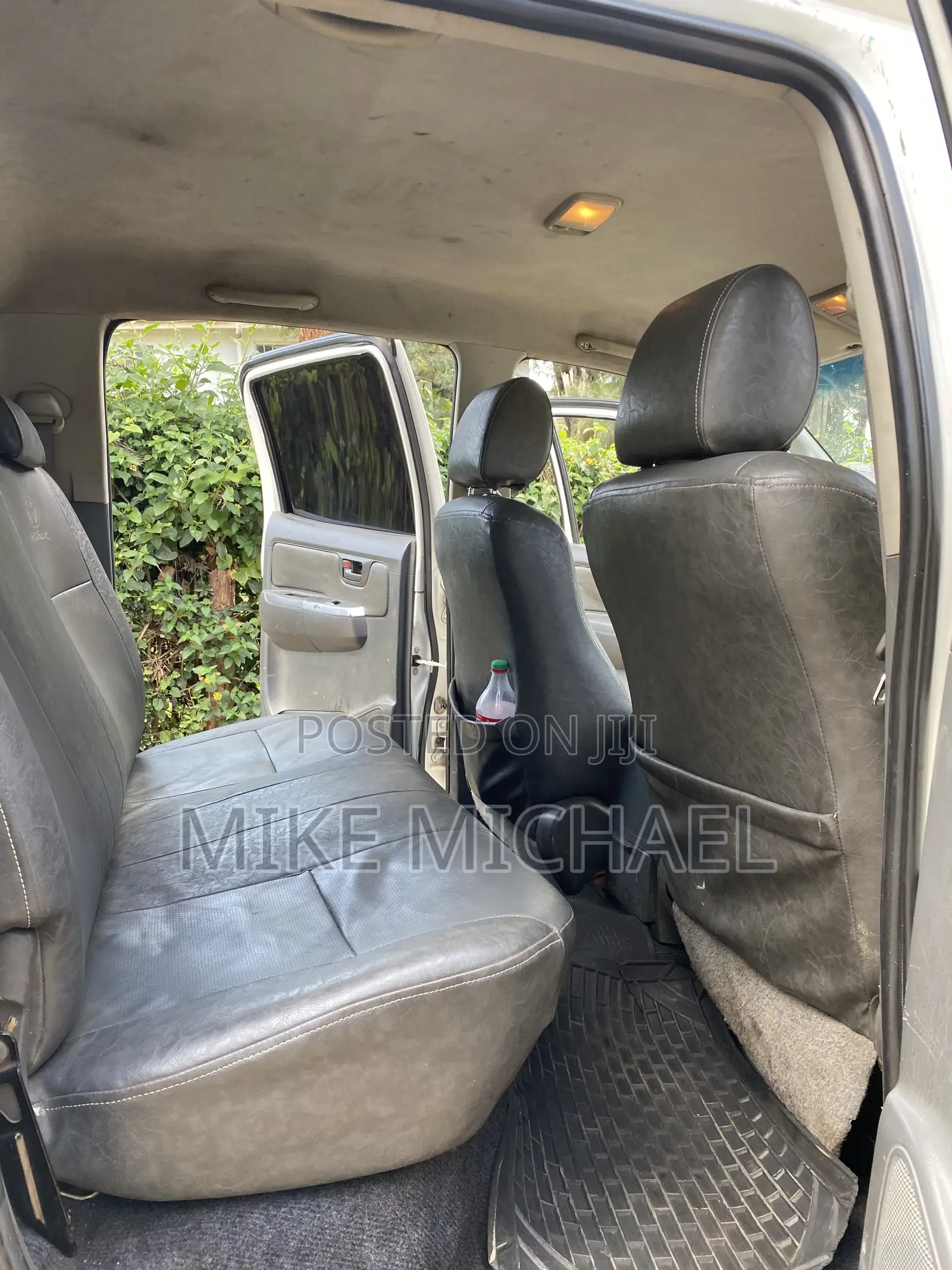 Toyota Hilux 2012 White