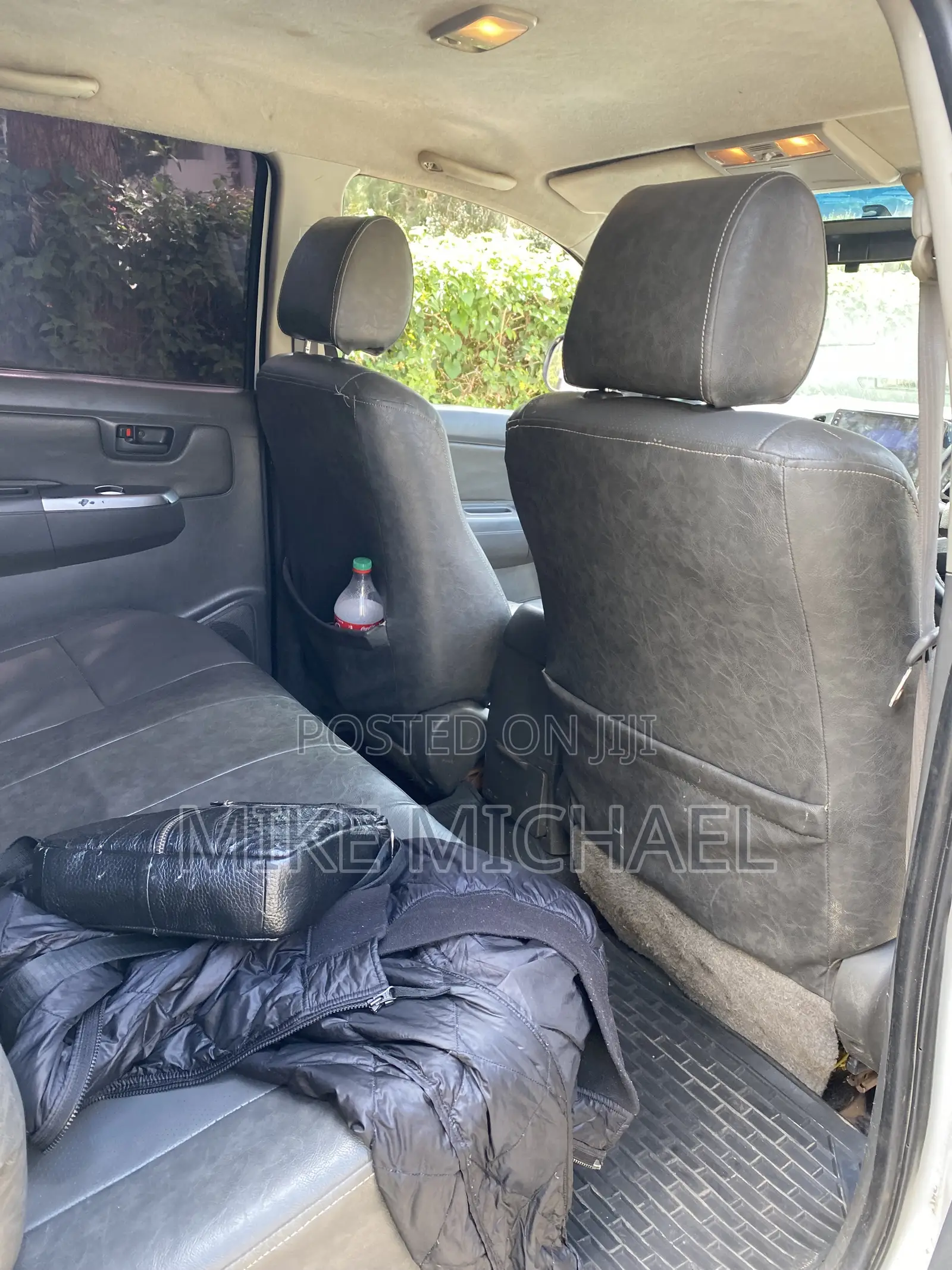 Toyota Hilux 2012 White