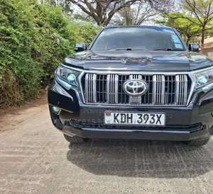 Toyota Land Cruiser Prado 2016 Black