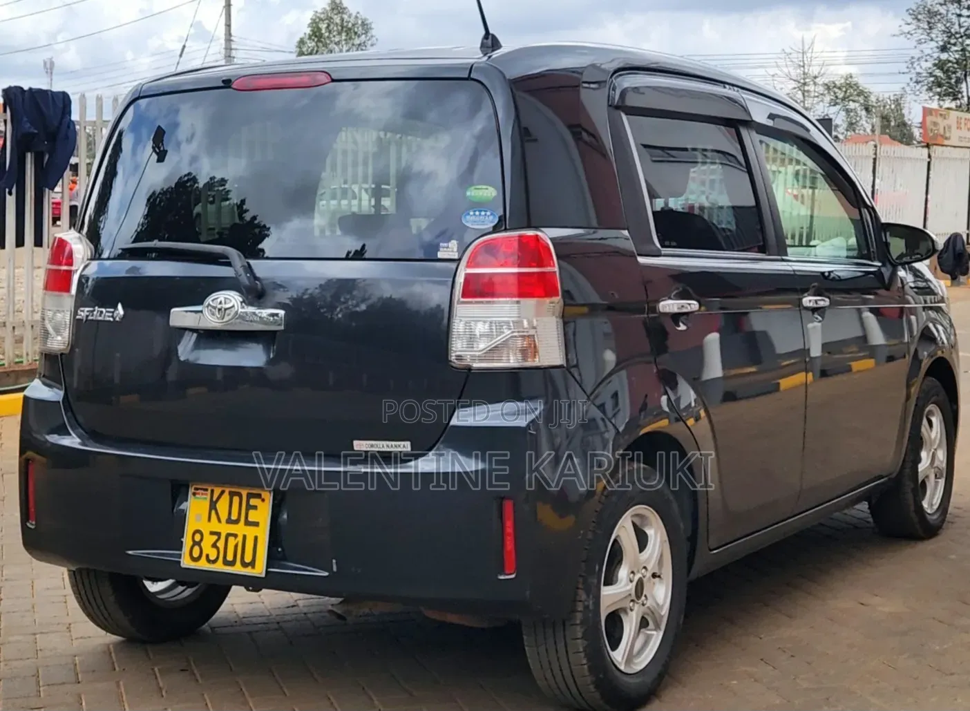 Toyota Spade 2015 Black