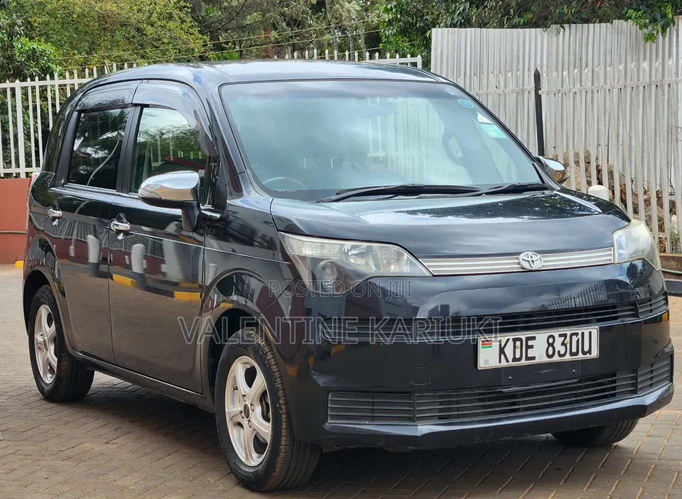 Toyota Spade 2015 Black