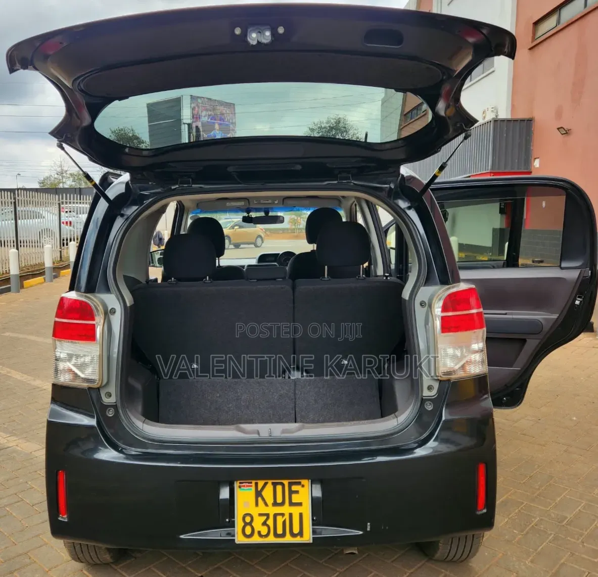 Toyota Spade 2015 Black