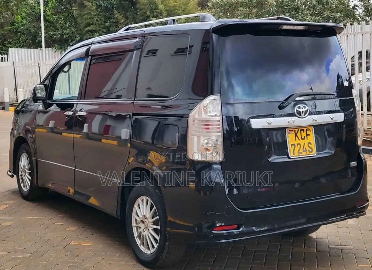 Toyota Noah 2008 Black