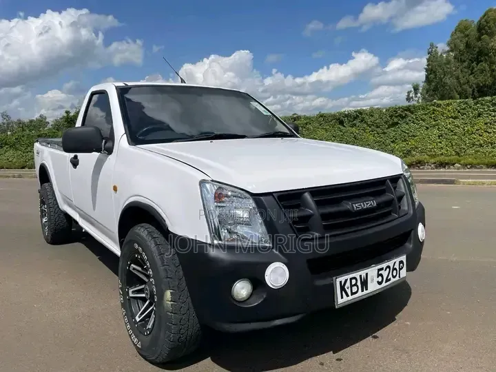 Isuzu D-MAX 2010 White