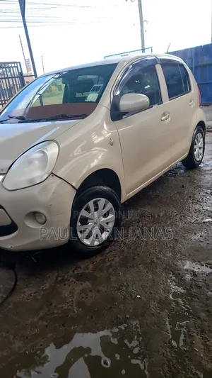 Toyota Passo 2015 Beige
