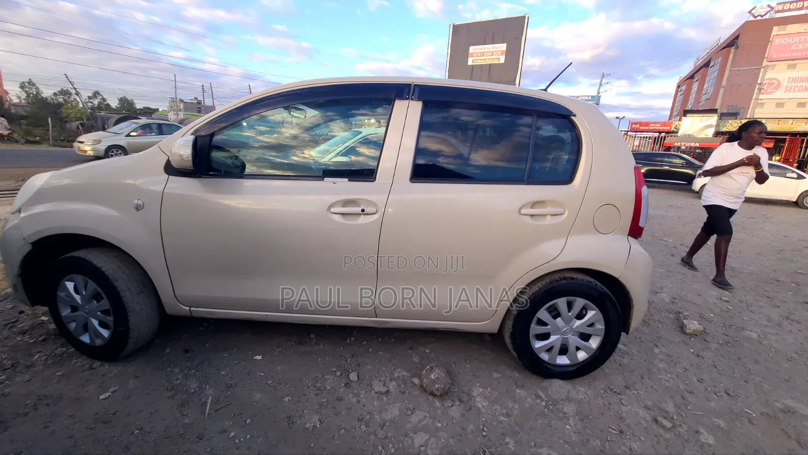 Toyota Passo 2015 Beige