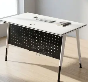 Premium White Office Work Desk – Modern Computer Desk Kenya