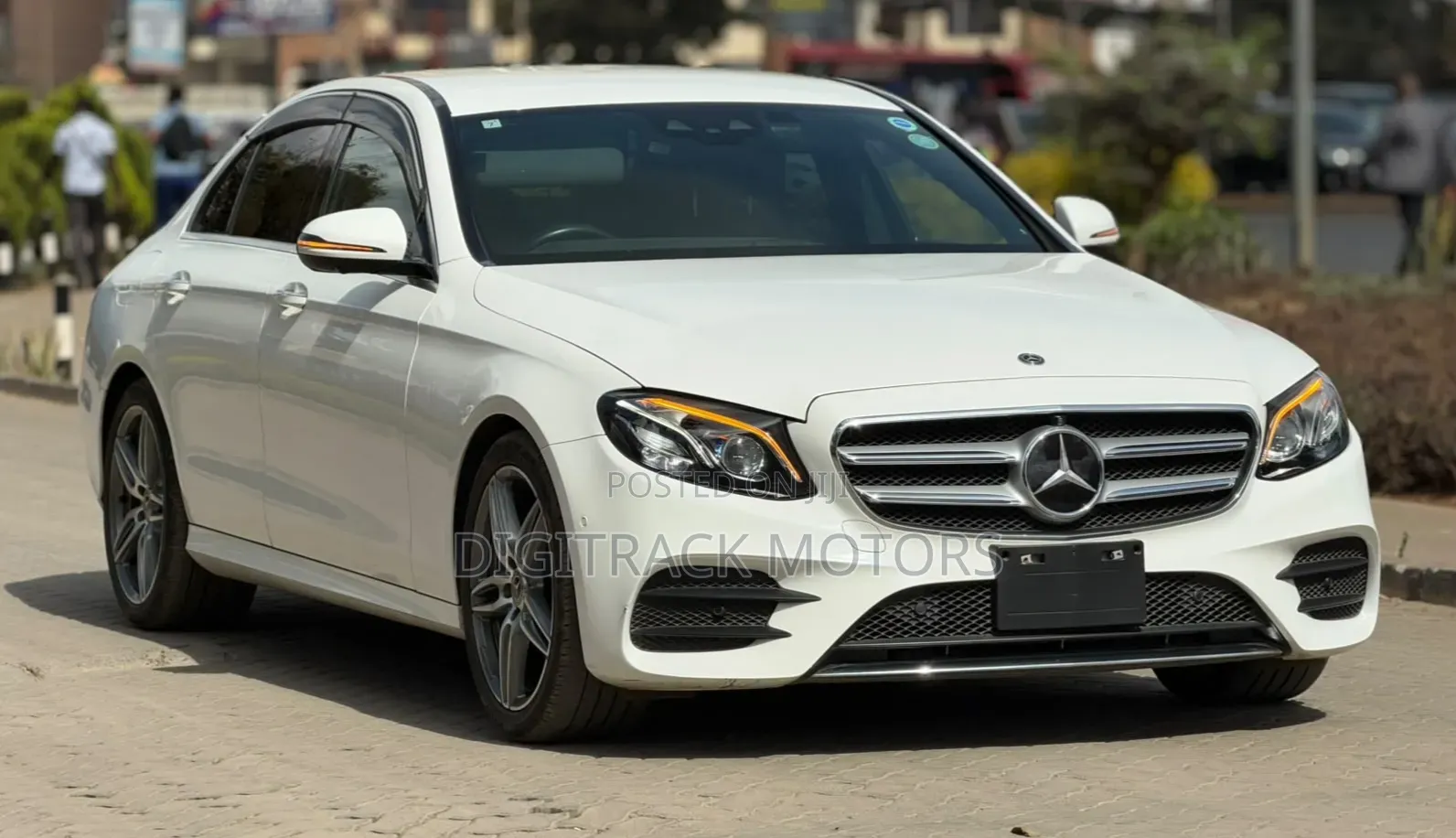 Mercedes-Benz E200 2019 White