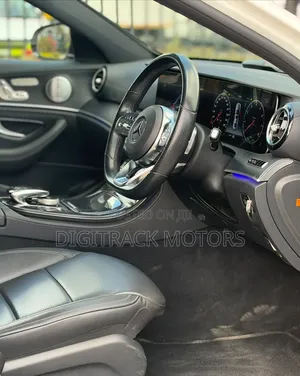 Mercedes-Benz E200 2019 White