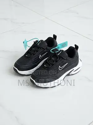 Fresh Drops ! Unisex Kids Nike Portals Size 25-30