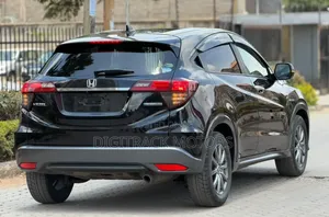 Honda Vezel 2019 Black