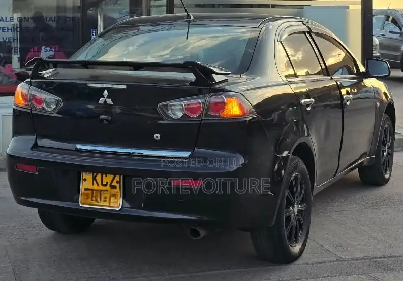 Mitsubishi Galant 2013 Black