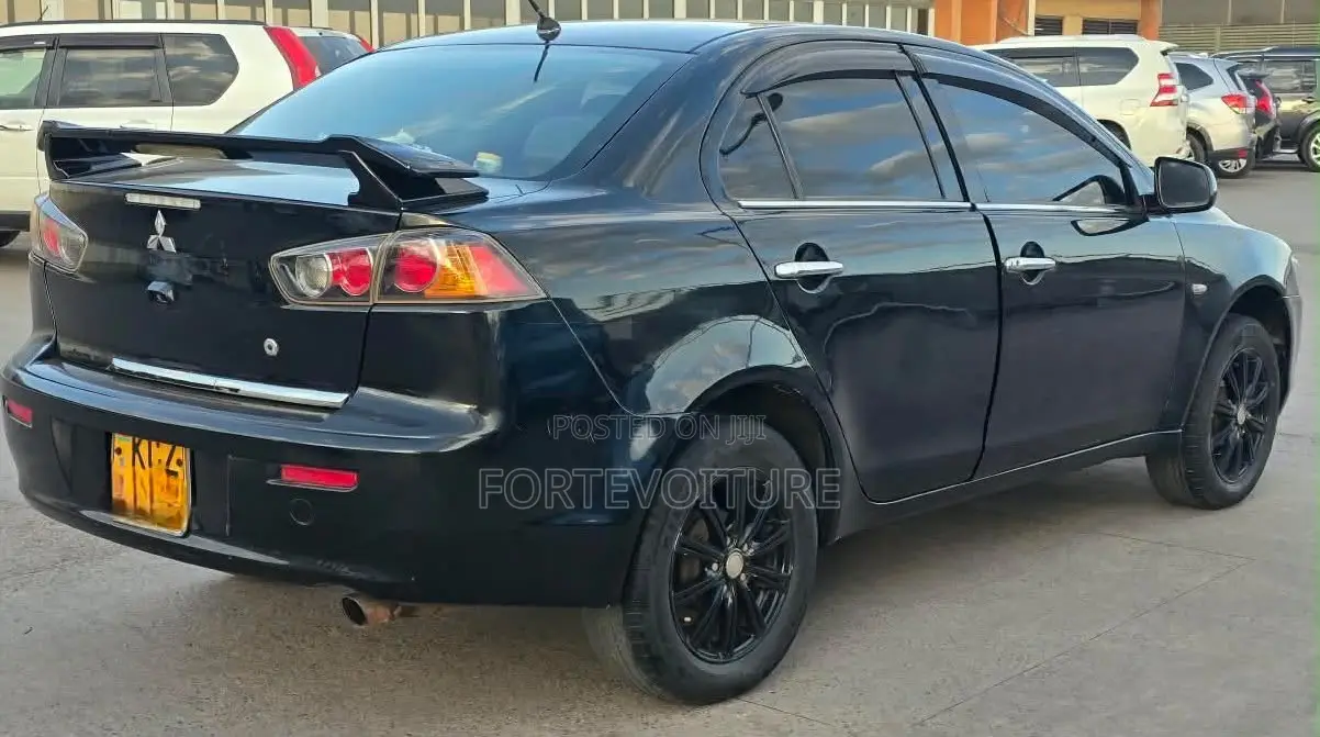 Mitsubishi Galant 2013 Black