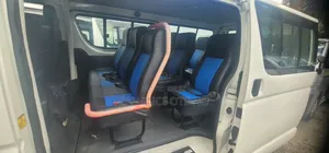 Toyota HiAce 2013 White