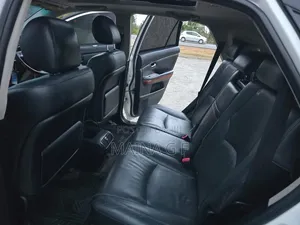 Toyota Harrier 240G 2012 White