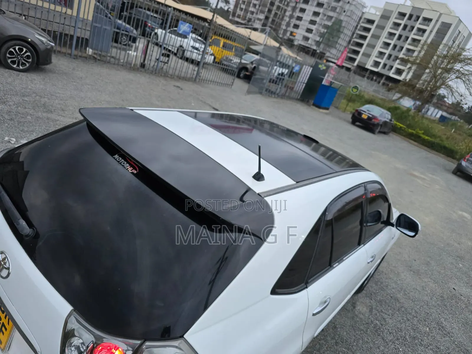 Toyota Harrier 240G 2012 White