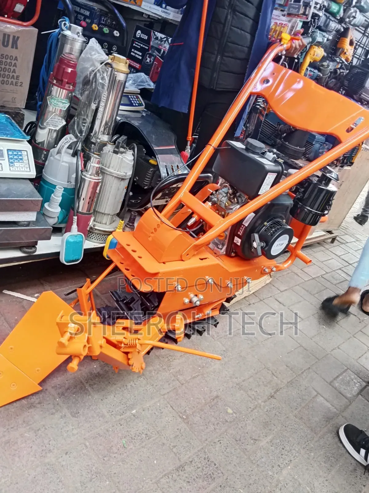 Power Tiller Machine