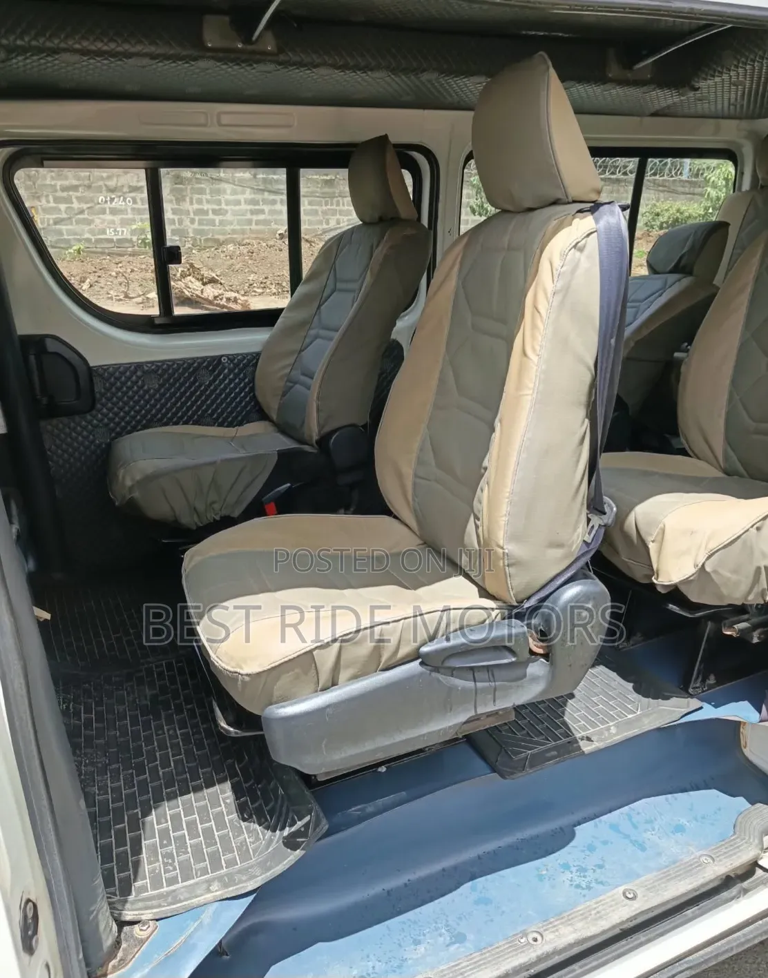 Toyota HiAce 2016 White