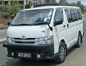 Toyota HiAce 2016 White