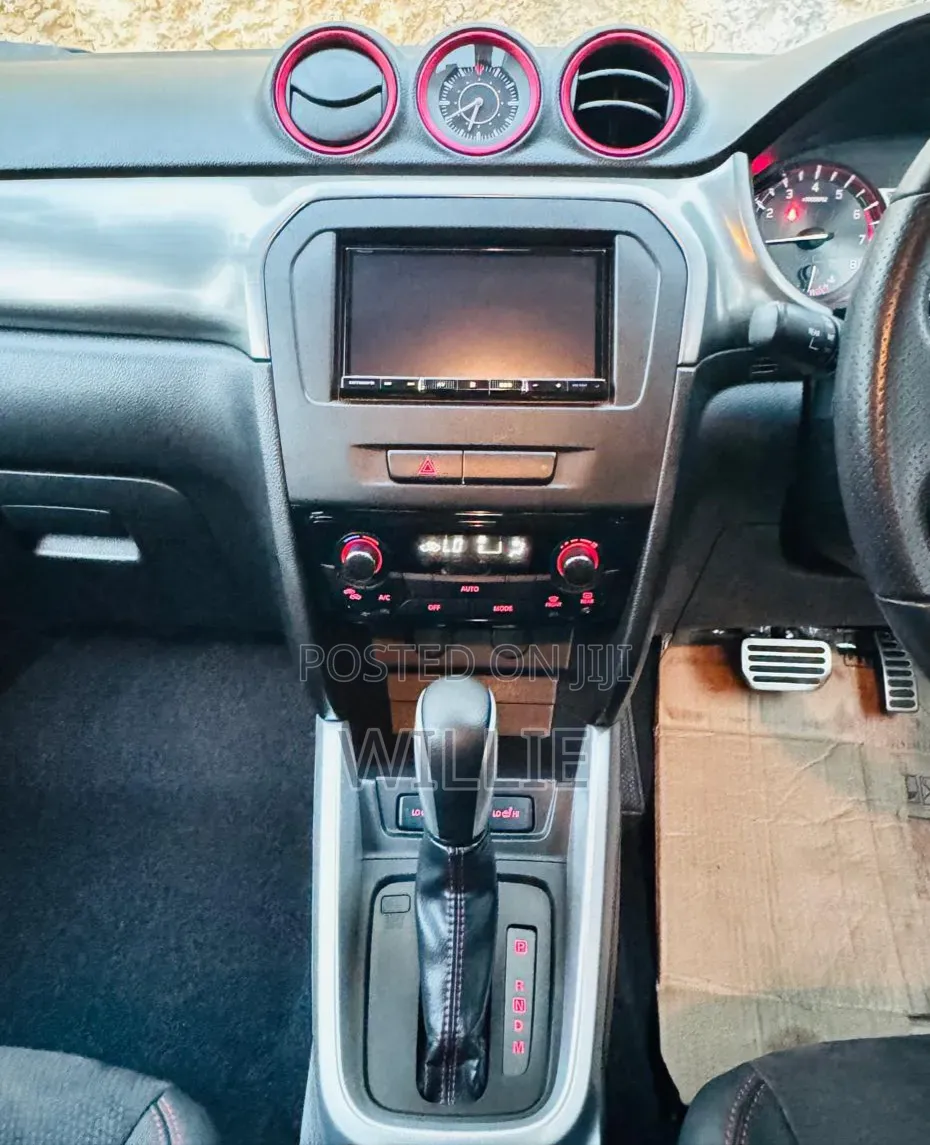 Suzuki Escudo 2019 Red
