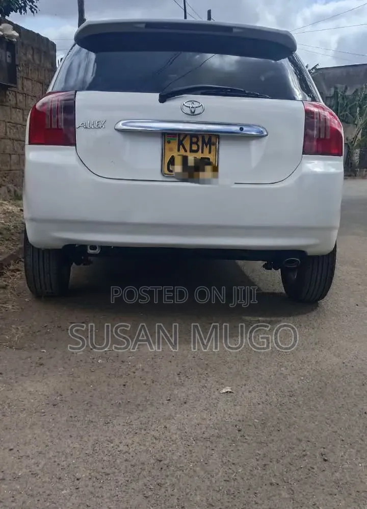 Toyota Corolla RunX 2006 White