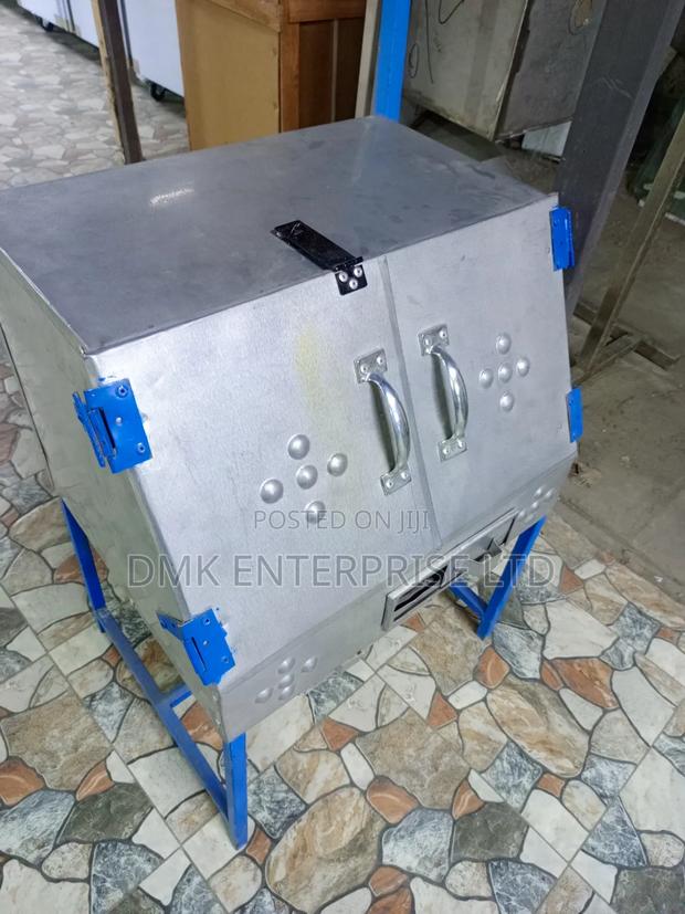 Commercial Charcoal Oven - main view