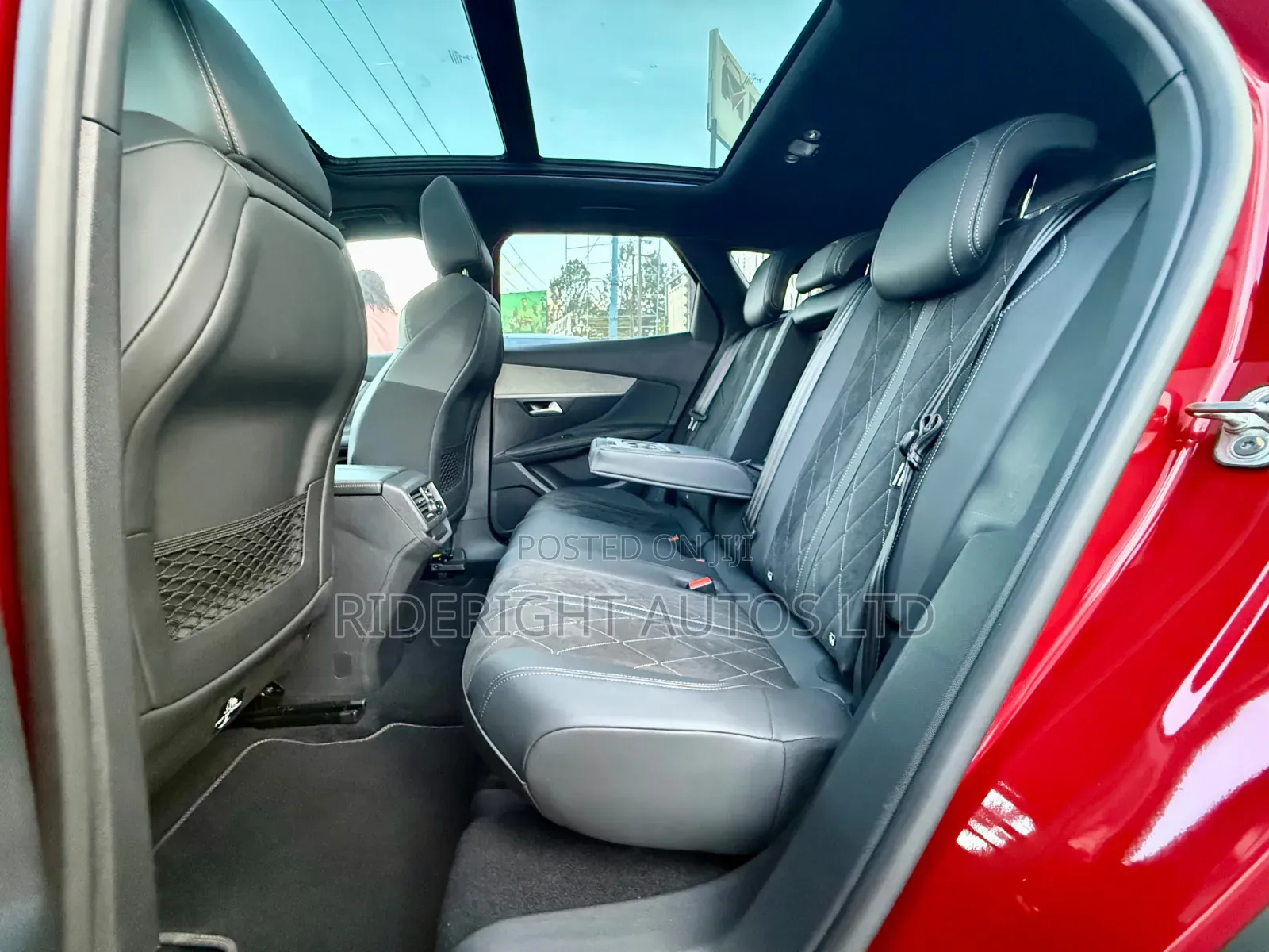 Peugeot 3008 2019 Red