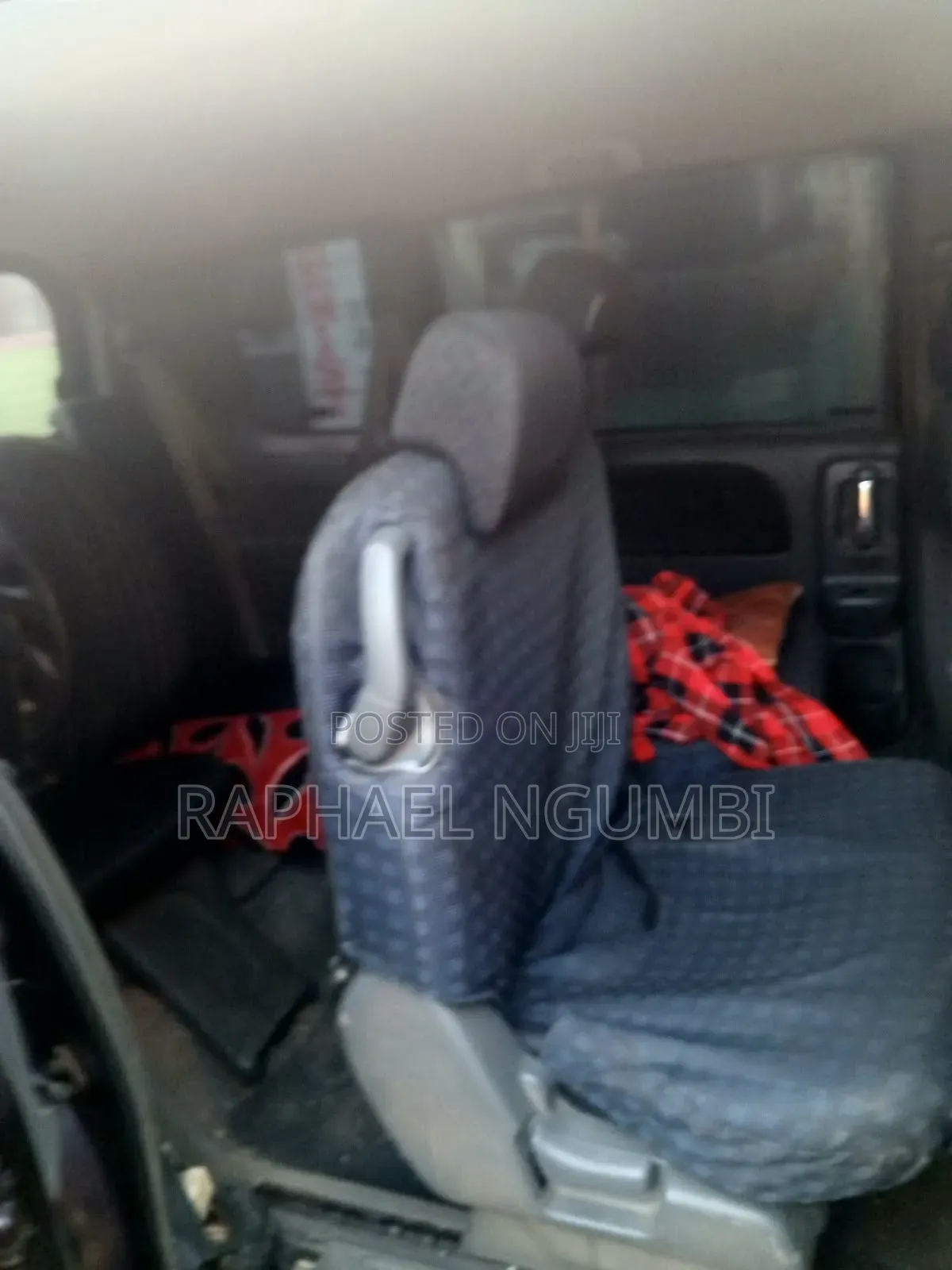 Toyota Sienta 2012 Maroon