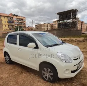 Toyota Passo 1.0 AWD 2016 White
