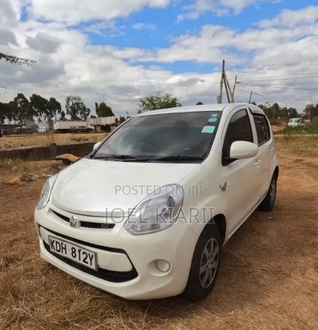 Toyota Passo 1.0 AWD 2016 White
