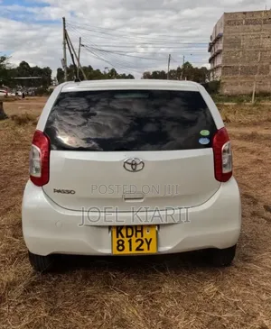 Toyota Passo 1.0 AWD 2016 White