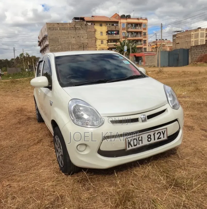 Toyota Passo 1.0 AWD 2016 White