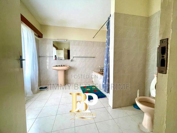 6bdrm Villa in Spring Valley for rent - thumbnail 5