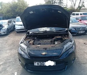 Toyota Harrier 2.0 2017 Black