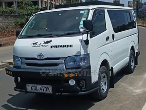 Toyota HiAce 2015 White