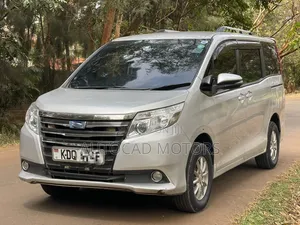 Toyota Noah 2.0 FWD (8 Seater) 2016 Silver