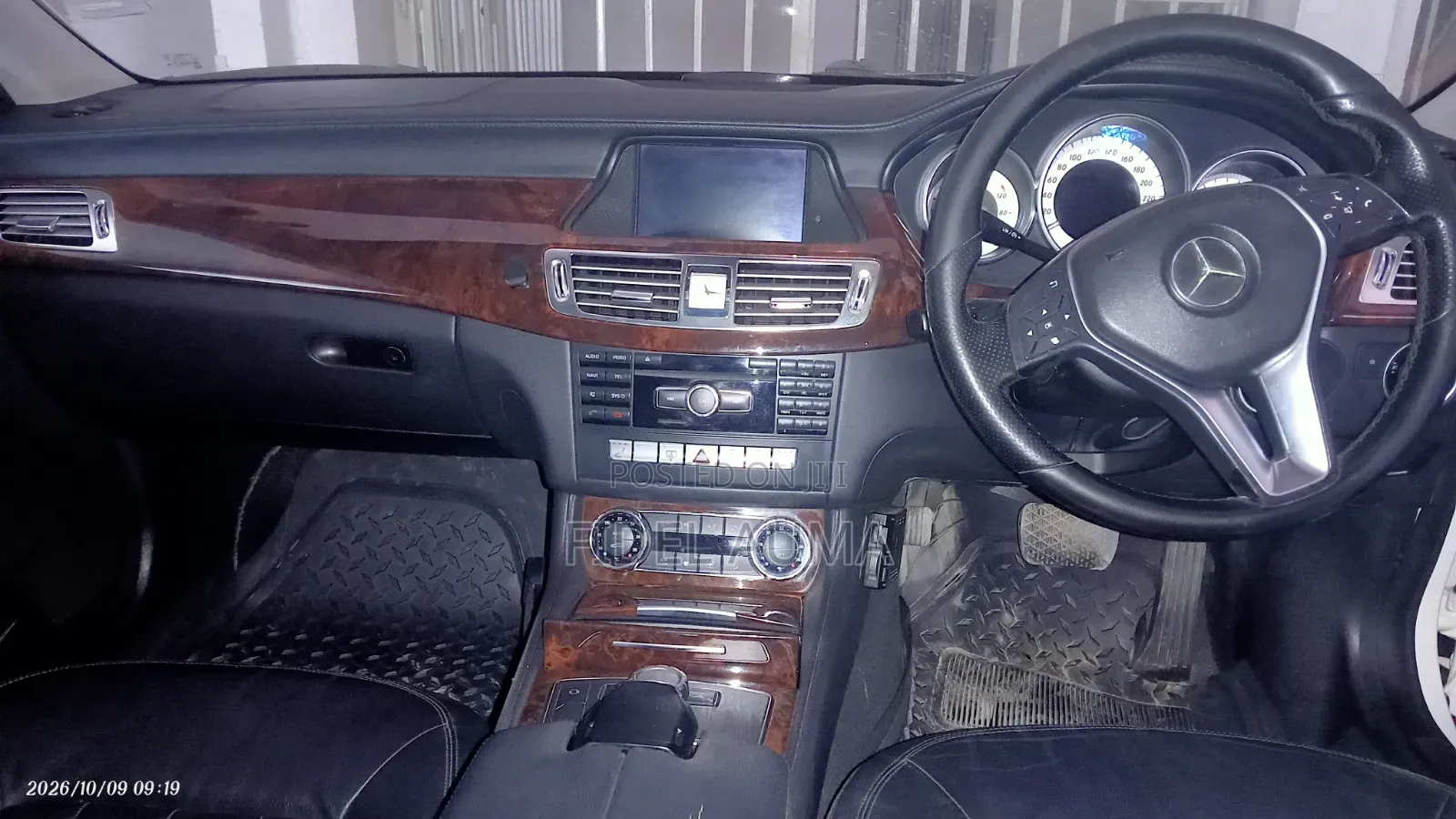 Mercedes-Benz CLS 350 2012 White