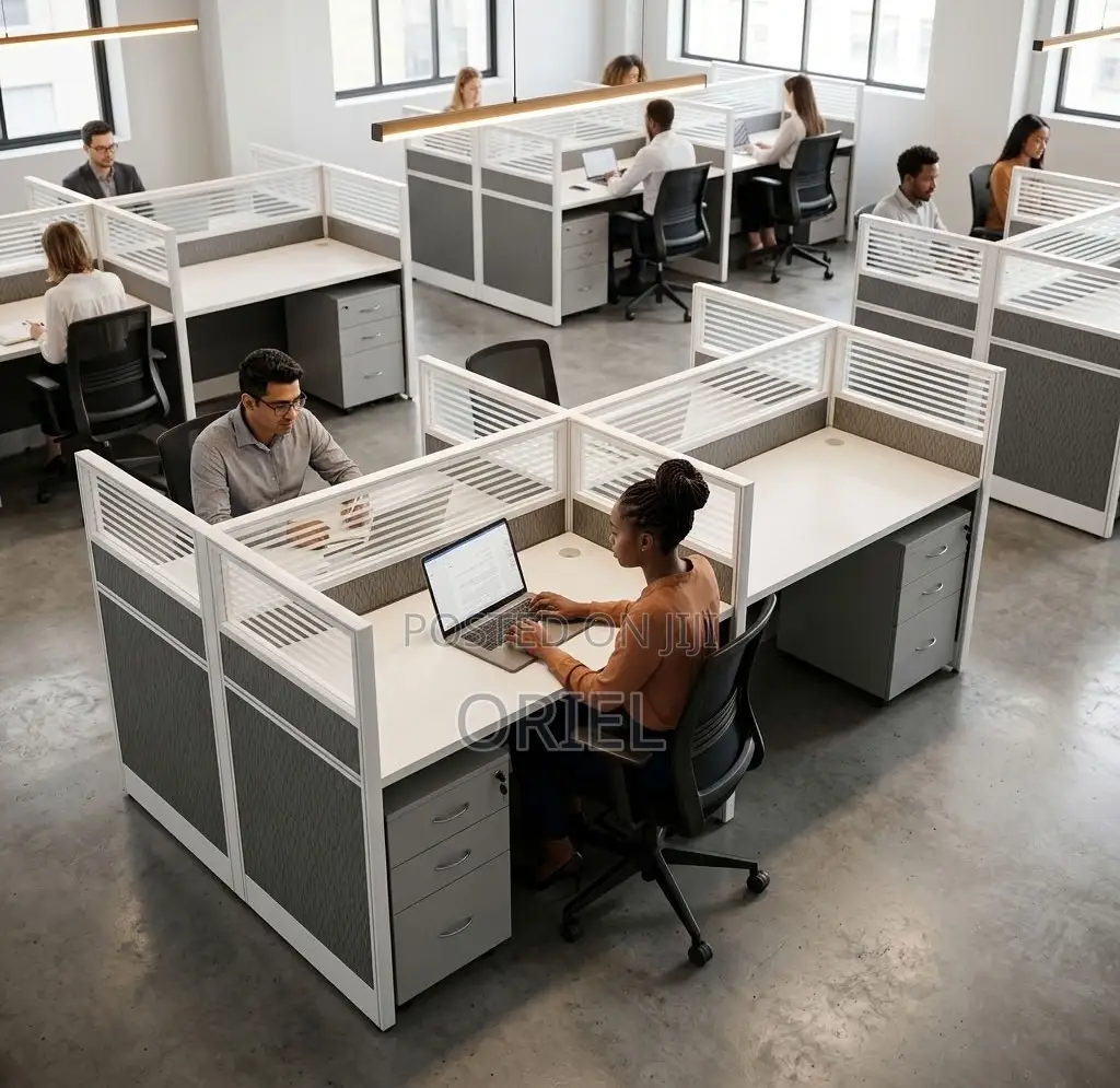 Office Workstation : Modular 4-Way Workstation
