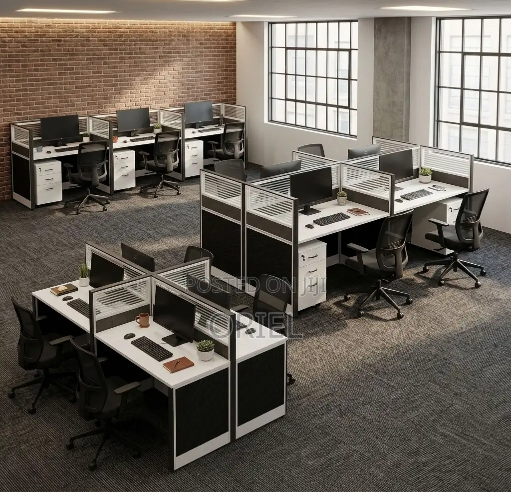 Office Workstation : Modular 4-Way Workstation